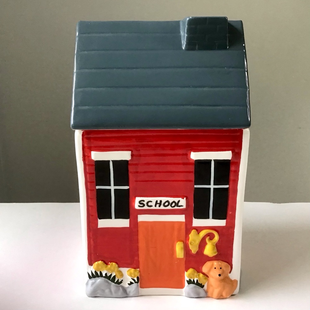 Vintage Gailstyn Sutton Red School House Ceramic Cookie Jar Canister 11” Taiwan